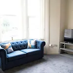Cosy شقة
